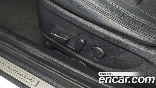 Hyundai Grandeur (IG) 3.0 LPi Rent Car Modern 2022 — фото 16