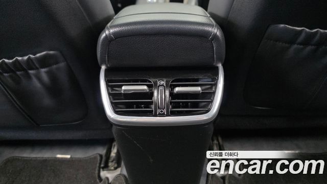Hyundai Grandeur (IG) 3.0 LPi Rent Car Modern 2022 — фото 19