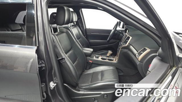 Jeep Grand Cherokee 3.0 Diesel Limited WK2 2016 — фото 26