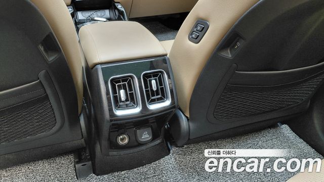 Kia Sorento (IV) HEV 1.6 2WD Noblesse 2024 — фото 33