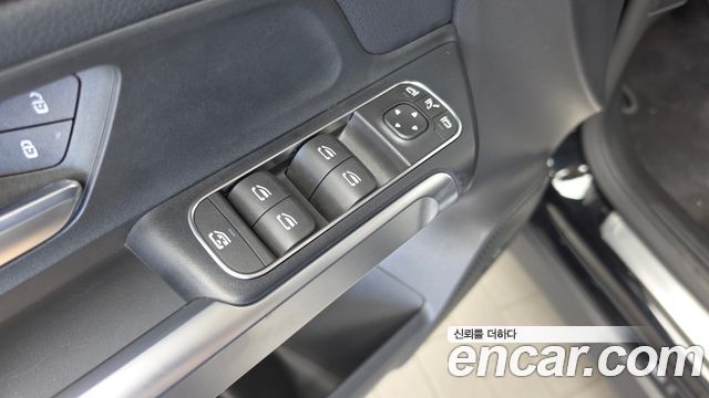 Mercedes-Benz EQB (X243) EQB300 4MATIC Progressive 2026 — фото 28