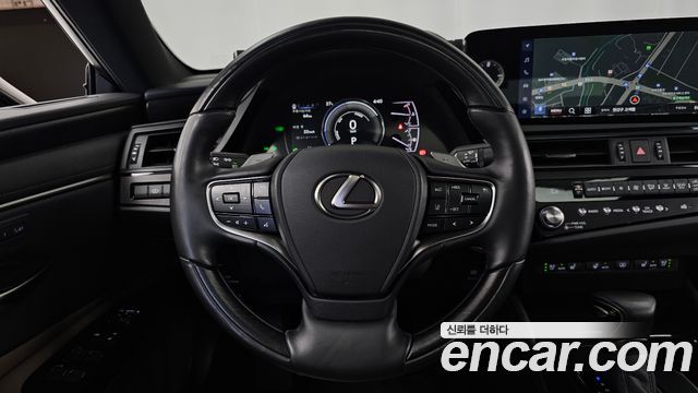 Lexus ES300h (VII) Luxury Plus 2026 — фото 13