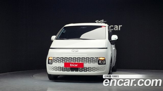 Hyundai Staria Tourer 11-Seater Modern 2022 — фото 3