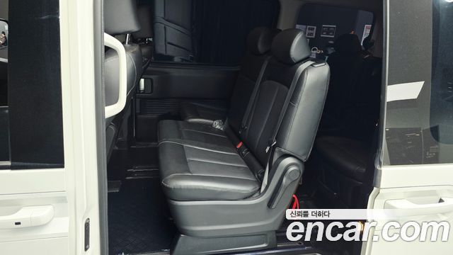 Hyundai Staria Tourer 11-Seater Modern 2022 — фото 12