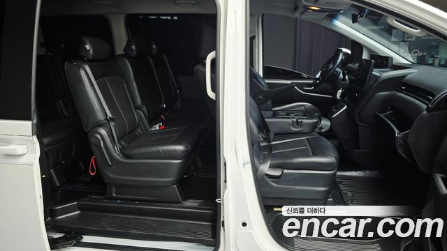 Hyundai Staria Tourer 11-Seater Modern 2022 — фото 20