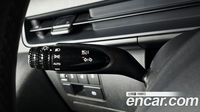 Hyundai Staria Tourer 11-Seater Modern 2022 — фото 30