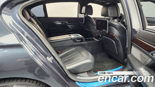BMW 7 Series (G11) 750Li xDrive Prestige 2016 — фото 16