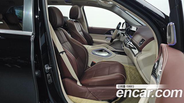 Mercedes-Benz GLS-Class (X167) Maybach GLS600 4MATIC 2023 — фото 10
