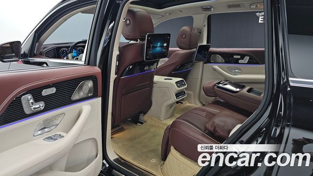 Mercedes-Benz GLS-Class (X167) Maybach GLS600 4MATIC 2023 — фото 12