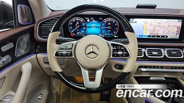 Mercedes-Benz GLS-Class (X167) Maybach GLS600 4MATIC 2023 — фото 13