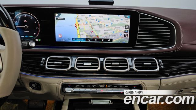 Mercedes-Benz GLS-Class (X167) Maybach GLS600 4MATIC 2023 — фото 14
