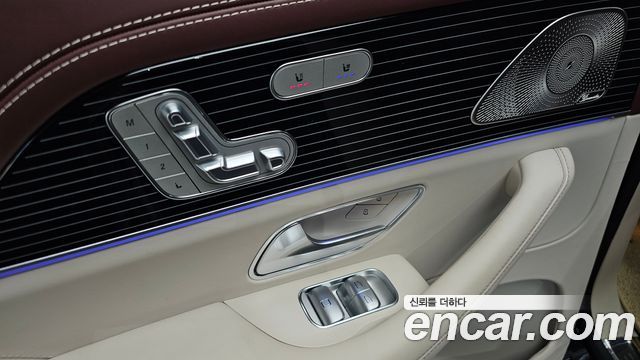 Mercedes-Benz GLS-Class (X167) Maybach GLS600 4MATIC 2023 — фото 30