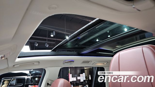 Mercedes-Benz GLS-Class (X167) Maybach GLS600 4MATIC 2023 — фото 33