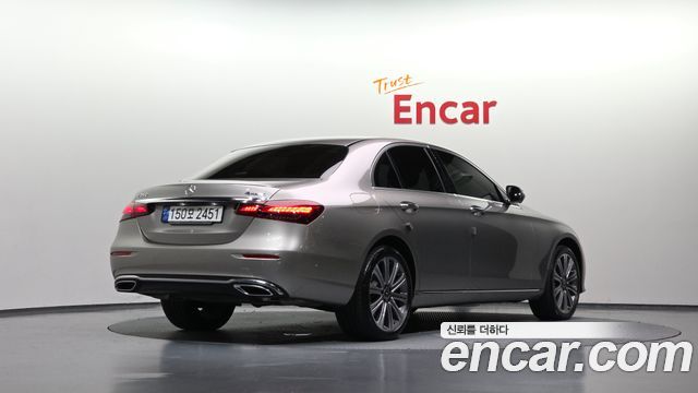 Mercedes-Benz E-Class (W213) E350 4MATIC Exclusive 2023 — фото 2
