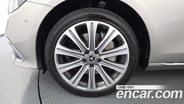 Mercedes-Benz E-Class (W213) E350 4MATIC Exclusive 2023 — фото 5