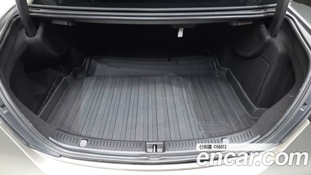 Mercedes-Benz E-Class (W213) E350 4MATIC Exclusive 2023 — фото 20