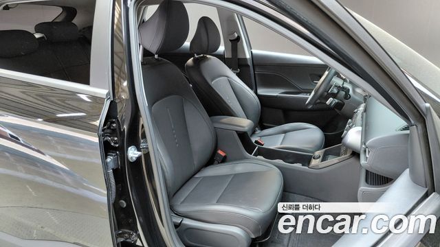 Hyundai Kona (SX2) Gasoline 1.6 Turbo 4WD Modern 2023 — фото 26