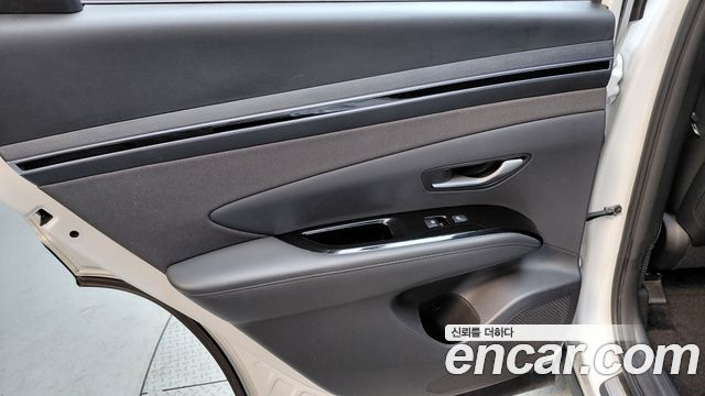 Hyundai Tucson Hybrid (NX4) Inspiration 4WD 2023 — фото 25