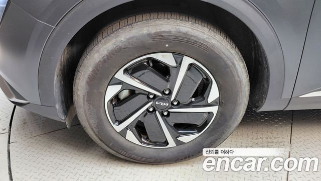 Kia Sportage Hybrid (V) Prestige 2WD 2023 — фото 5