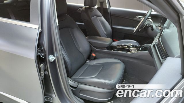 Kia Sportage Hybrid (V) Prestige 2WD 2023 — фото 26