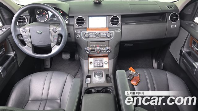 Land Rover Discovery 4 3.0 SDV6 SE 2016 — фото 7