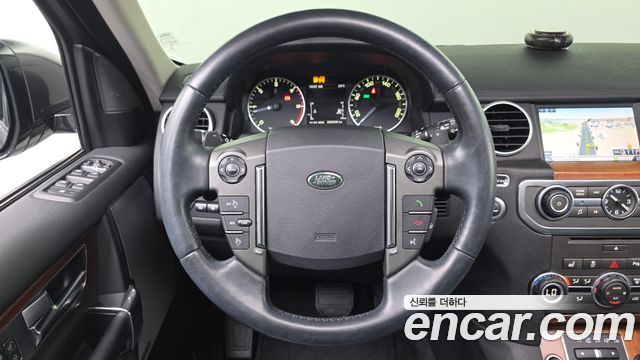 Land Rover Discovery 4 3.0 SDV6 SE 2016 — фото 14