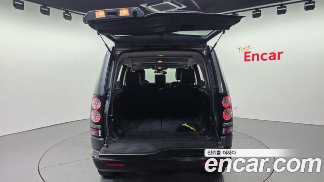 Land Rover Discovery 4 3.0 SDV6 SE 2016 — фото 20