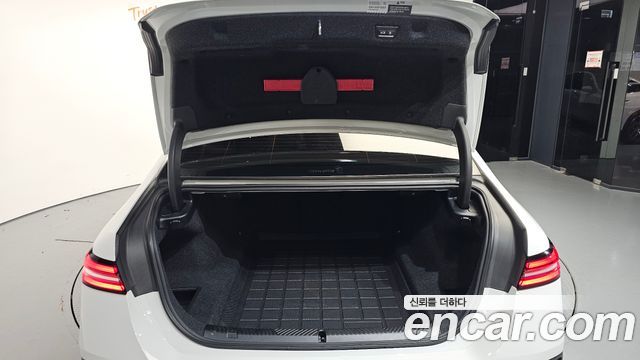 BMW 5 Series (G60) 520i M Sport 2024 — фото 20