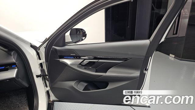 BMW 5 Series (G60) 520i M Sport 2024 — фото 24