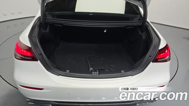 Mercedes-Benz E-Class (W213) E250 Avantgarde 2021 — фото 32