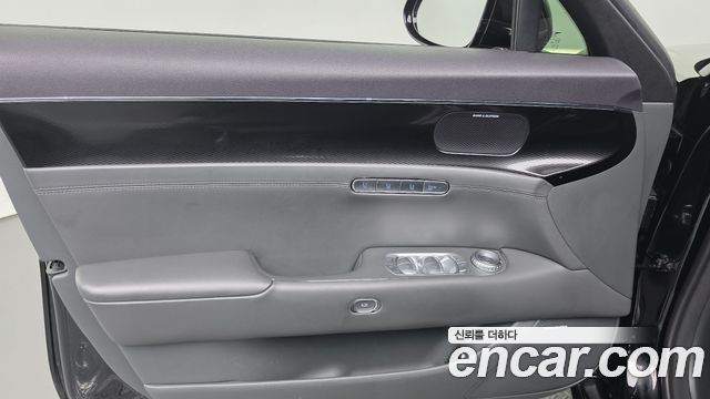 Genesis G90 (RS4) Gasoline 3.5 Turbo AWD 2022 — фото 24