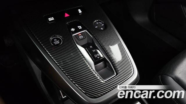 Audi Q4 e-tron (F4) 40 2023 — фото 9