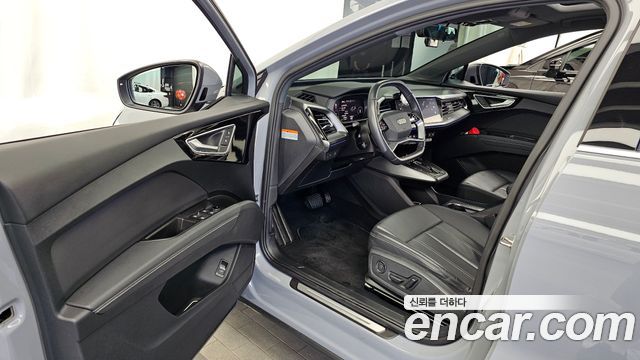 Audi Q4 e-tron (F4) 40 2023 — фото 10