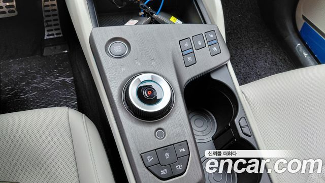 Kia Sportage (V) Gasoline 1.6 Turbo 2WD Signature 2025 — фото 9