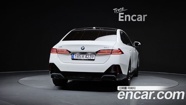 BMW 5 Series (G60) 530i xDrive M Sport 2024 — фото 4