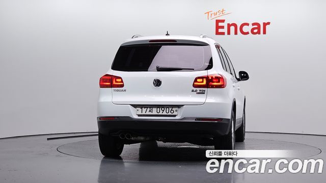 Volkswagen Tiguan 2.0 TDI Comfort 5N 2016 — фото 4
