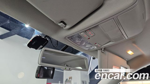 Volkswagen Tiguan 2.0 TDI Comfort 5N 2016 — фото 17