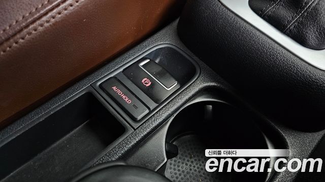 Volkswagen Tiguan 2.0 TDI Comfort 5N 2016 — фото 19