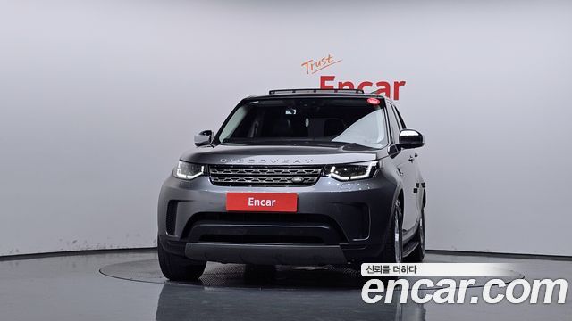 Land Rover Discovery 5 2.0 SD4 SE 2018 — фото 3