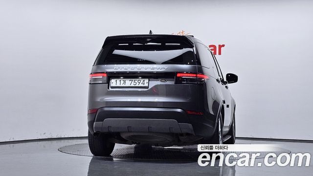 Land Rover Discovery 5 2.0 SD4 SE 2018 — фото 4