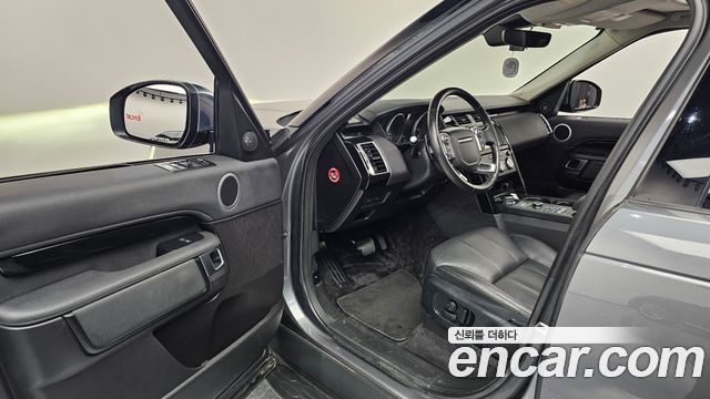 Land Rover Discovery 5 2.0 SD4 SE 2018 — фото 10