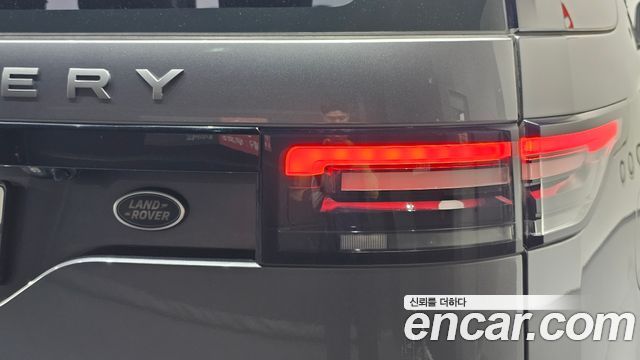 Land Rover Discovery 5 2.0 SD4 SE 2018 — фото 23