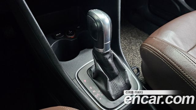 Volkswagen Polo 1.4 TDI R-Line 5th 2016 — фото 9