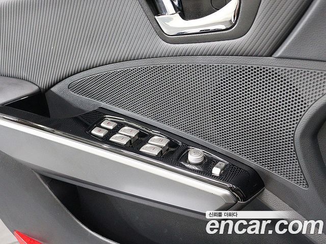 KG Mobility (SsangYong) Tivoli Armor Gear Edition 2WD 2019 — фото 23