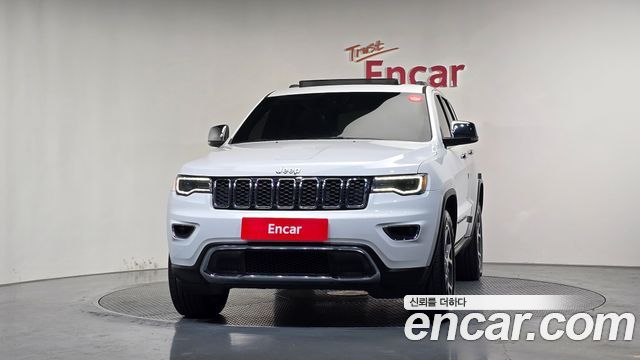 Jeep Grand Cherokee 3.6 Limited WK2 2021 — фото 3