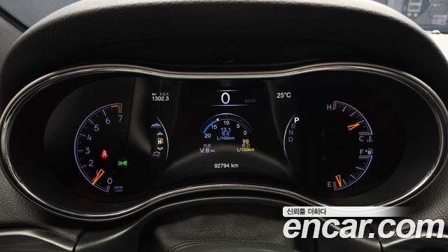 Jeep Grand Cherokee 3.6 Limited WK2 2021 — фото 8