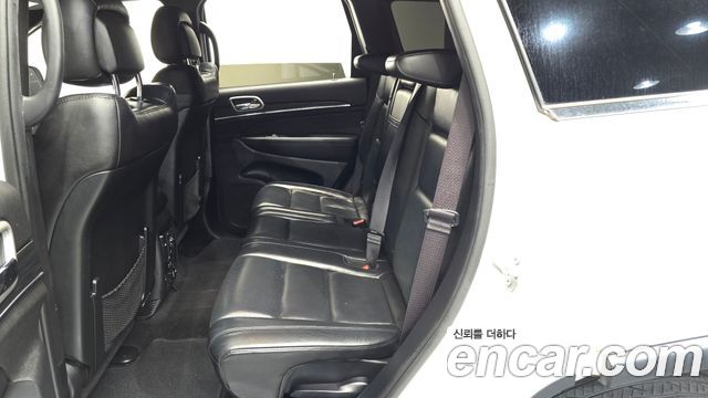 Jeep Grand Cherokee 3.6 Limited WK2 2021 — фото 11