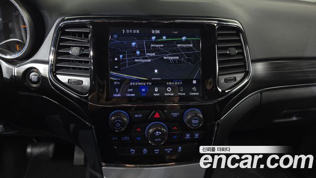 Jeep Grand Cherokee 3.6 Limited WK2 2021 — фото 13