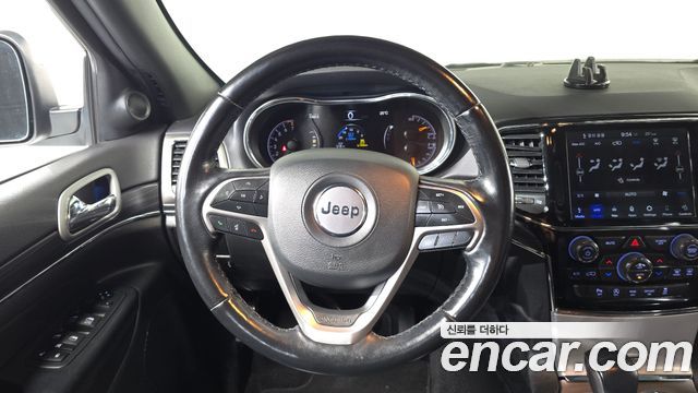 Jeep Grand Cherokee 3.6 Limited WK2 2021 — фото 14