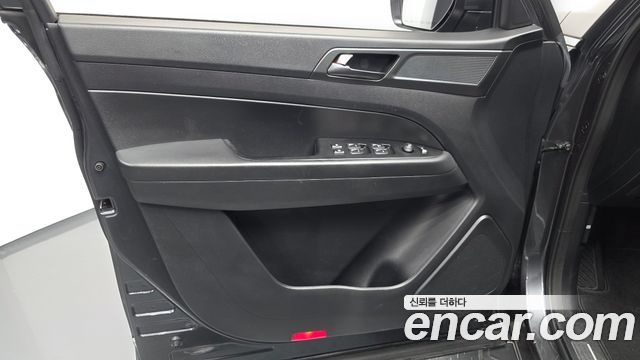 KG Mobility (SsangYong) Rexton Sports Khan Diesel 2.2 4WD Prestige 2021 — фото 24